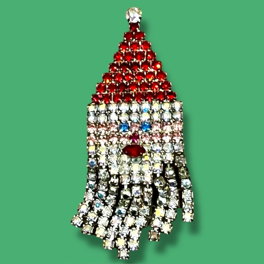 Santa Face Rhinestone Pin Dangle Beard Pendant 2.5” Vintage Christmas Kitsch